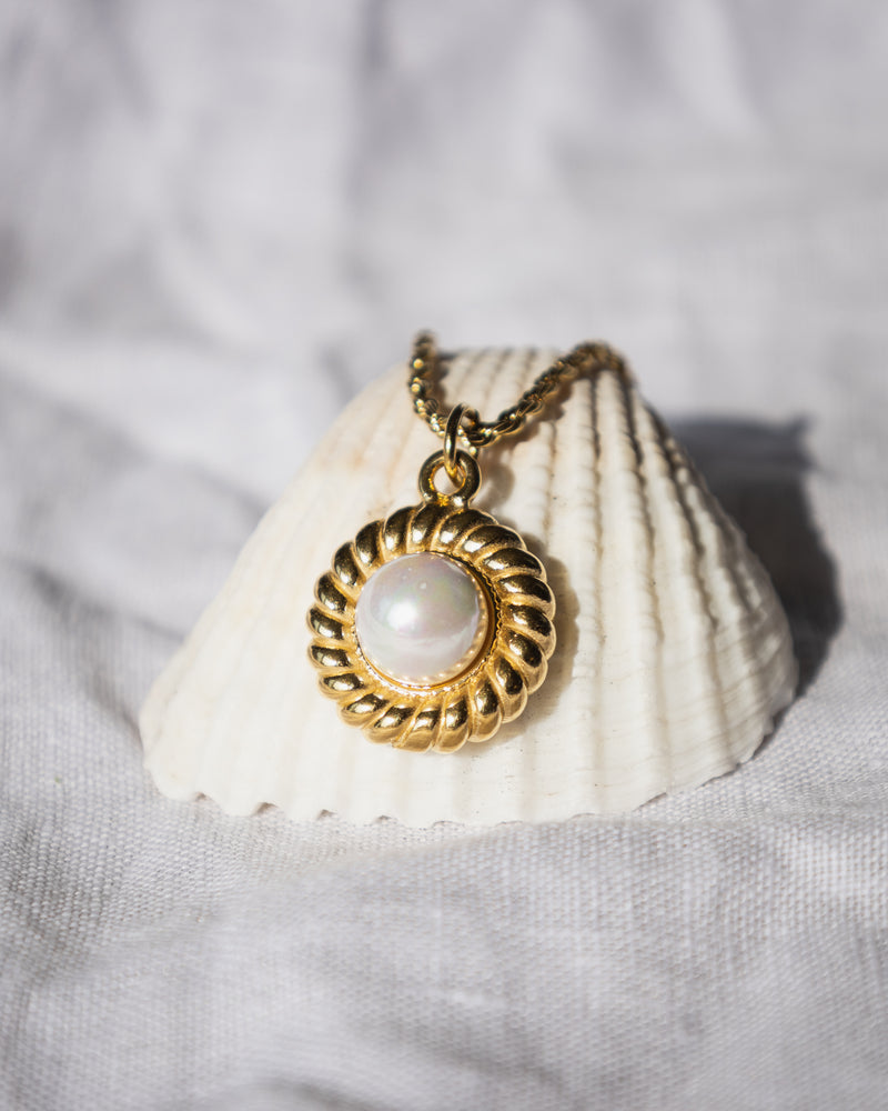 The Parisian Pearl Necklace: Croissant